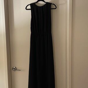 Elegant Black Sleeveless Dress